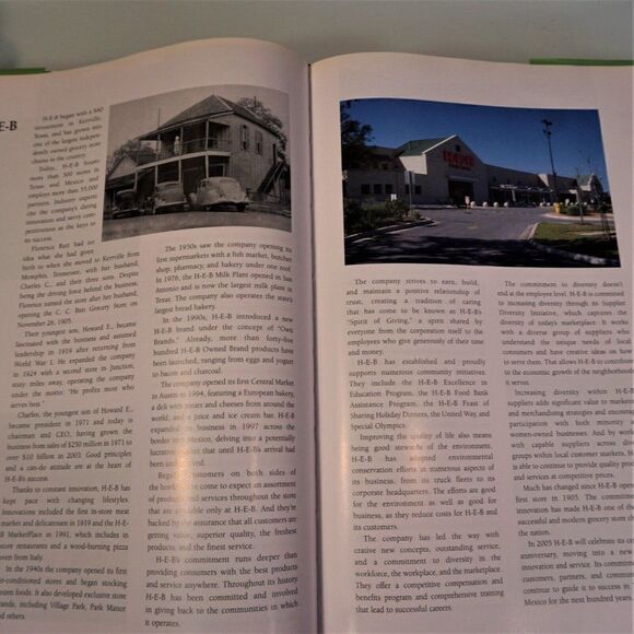 Historic Bexar County Illustrated History By Joe Carroll Rust HC 2004 1st Ed - Picture 9 of 11